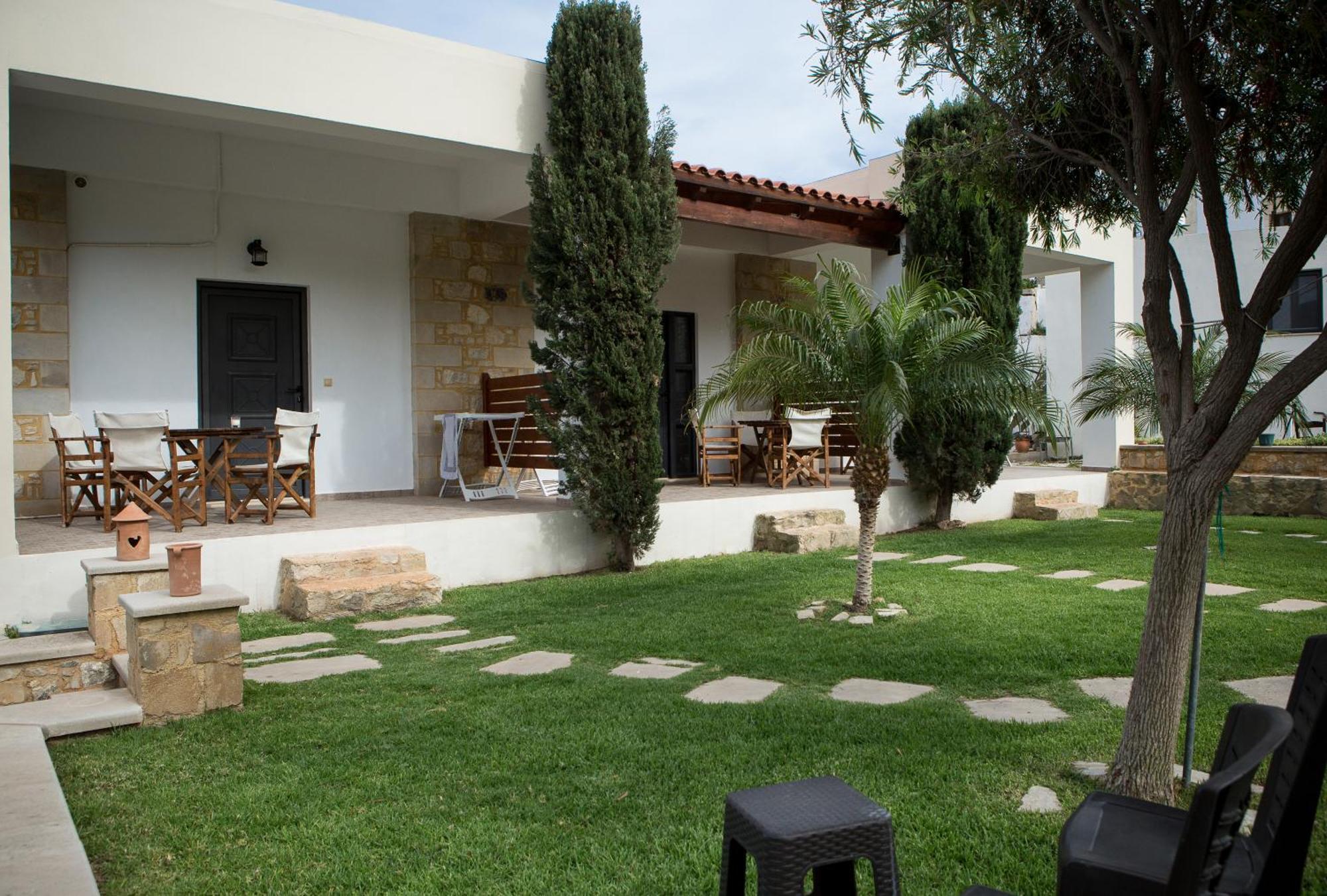 Agarathos Traditional Rooms - Pool - Kaliviani -On The Road To Balos Екстериор снимка
