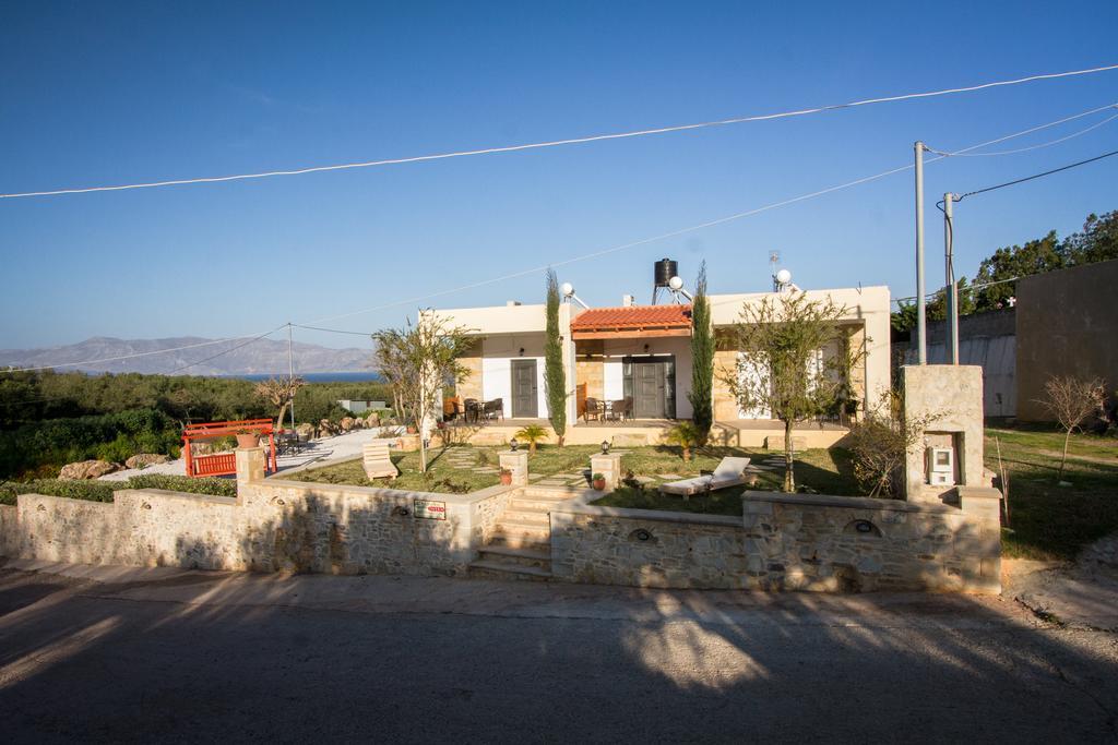 Agarathos Traditional Rooms - Pool - Kaliviani -On The Road To Balos Екстериор снимка